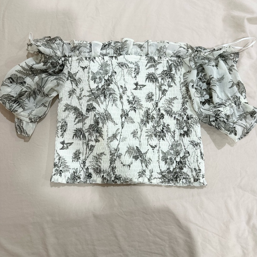 Express Black and White Floral Off-Shoulder Blouse